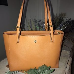 SALE!! Tory Burch York buckle tote bag